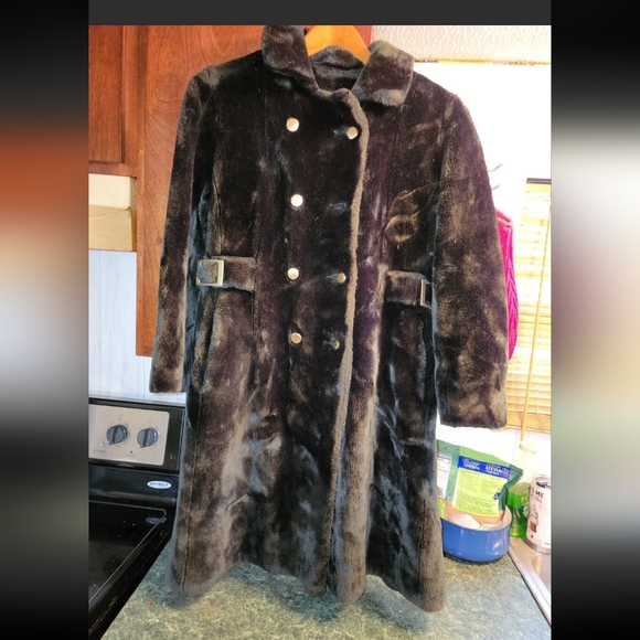 Bergdorf Goodman Fur Coat - Picture 1 of 6